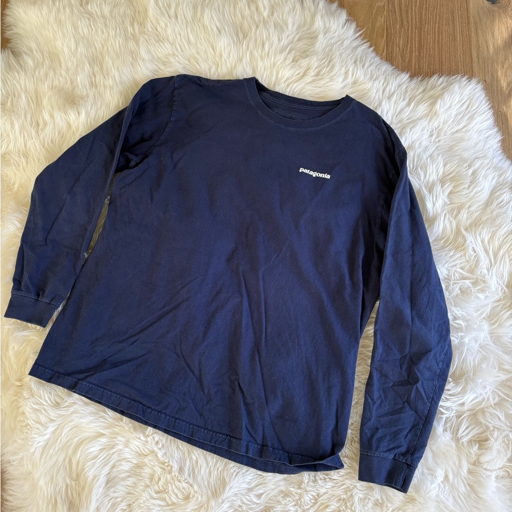 Patagonia Navy Blue Crew Neck long sleeved Shirt